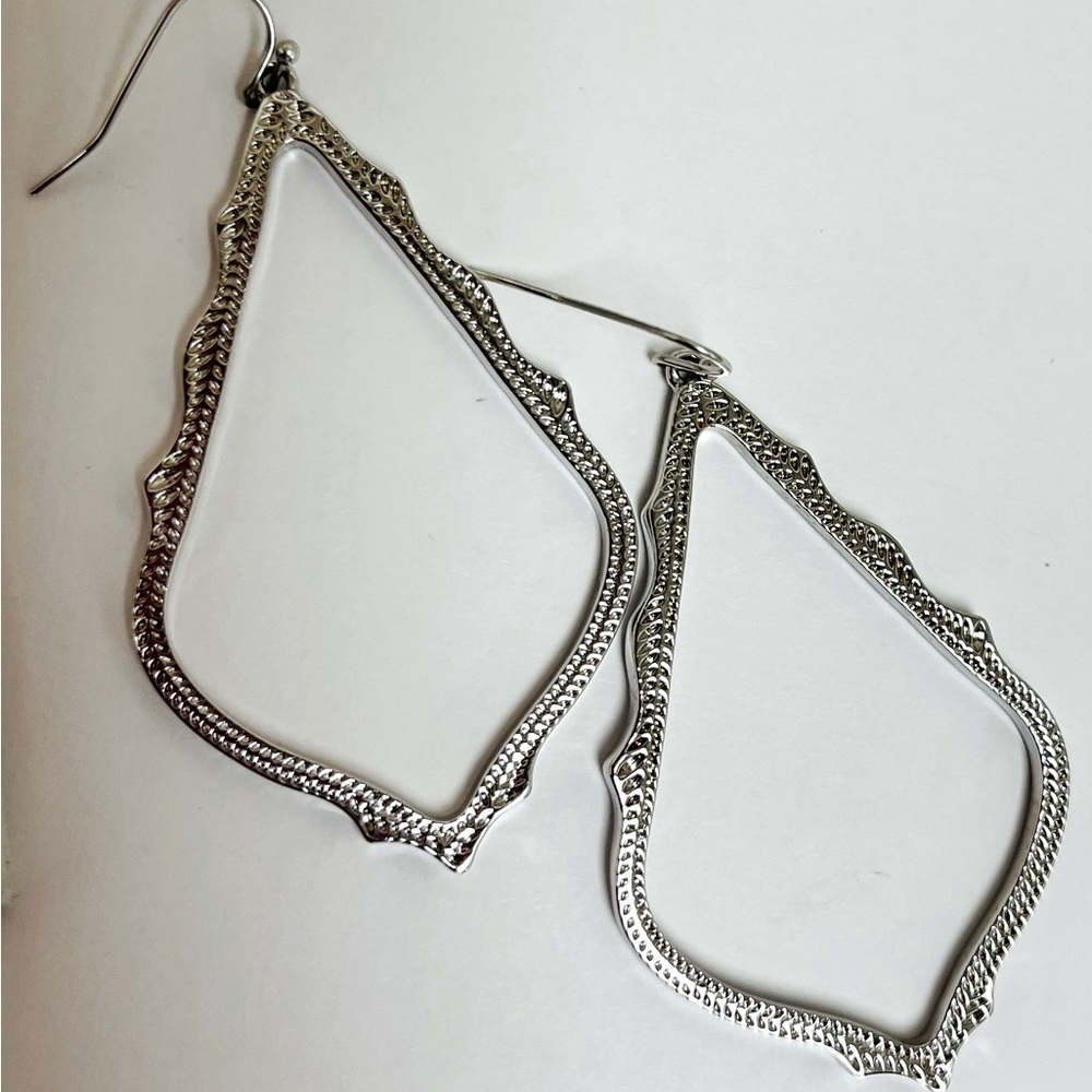 Kendra Scott Sophee Drop Earrings in Silver